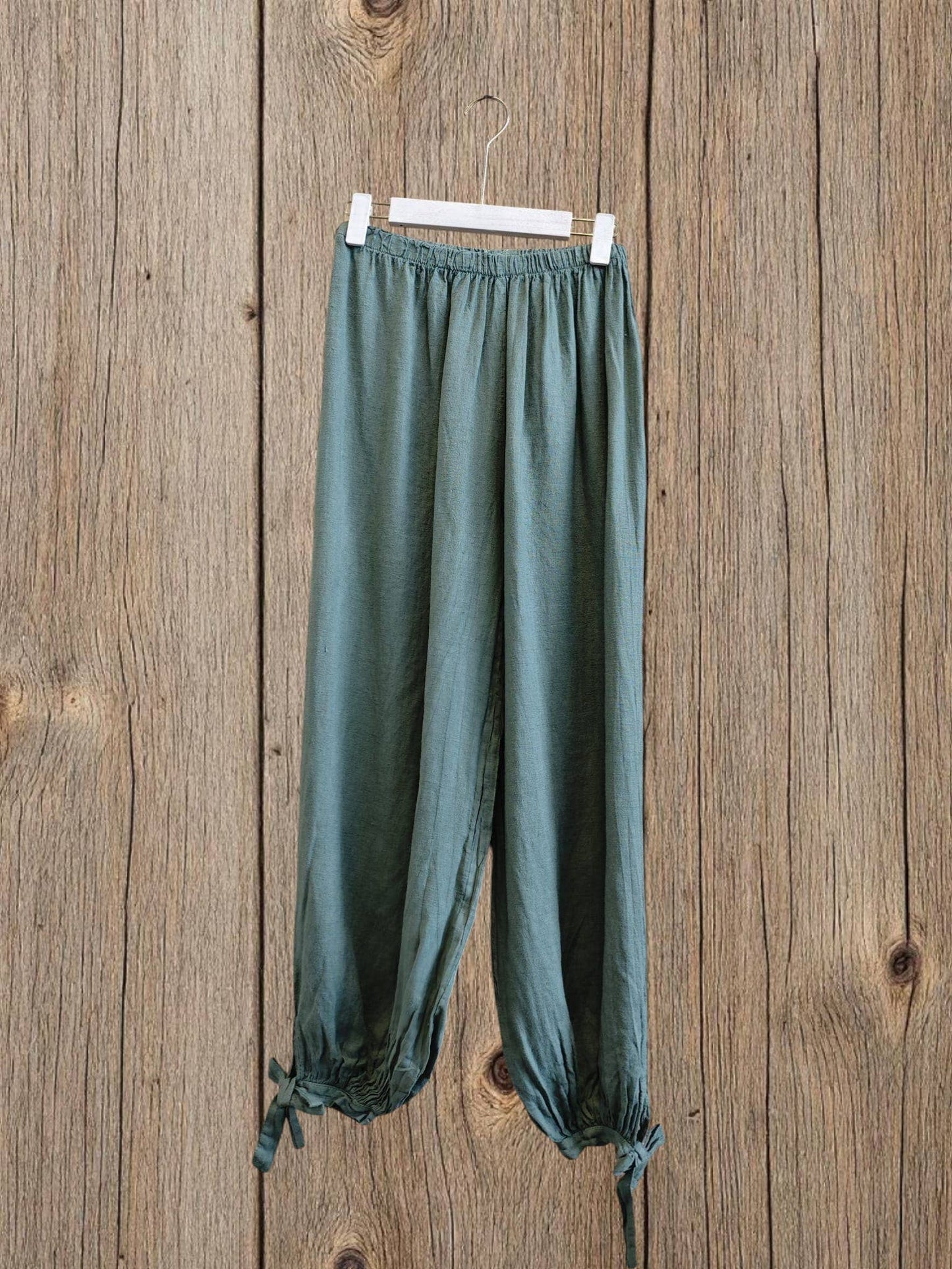 Ref-18324 Ankle-length pants with bow, 100% linen: Brown